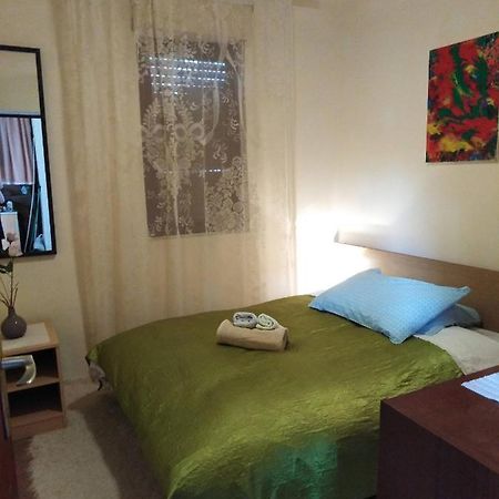 Villa Pero Apartman à Sukošan Extérieur photo